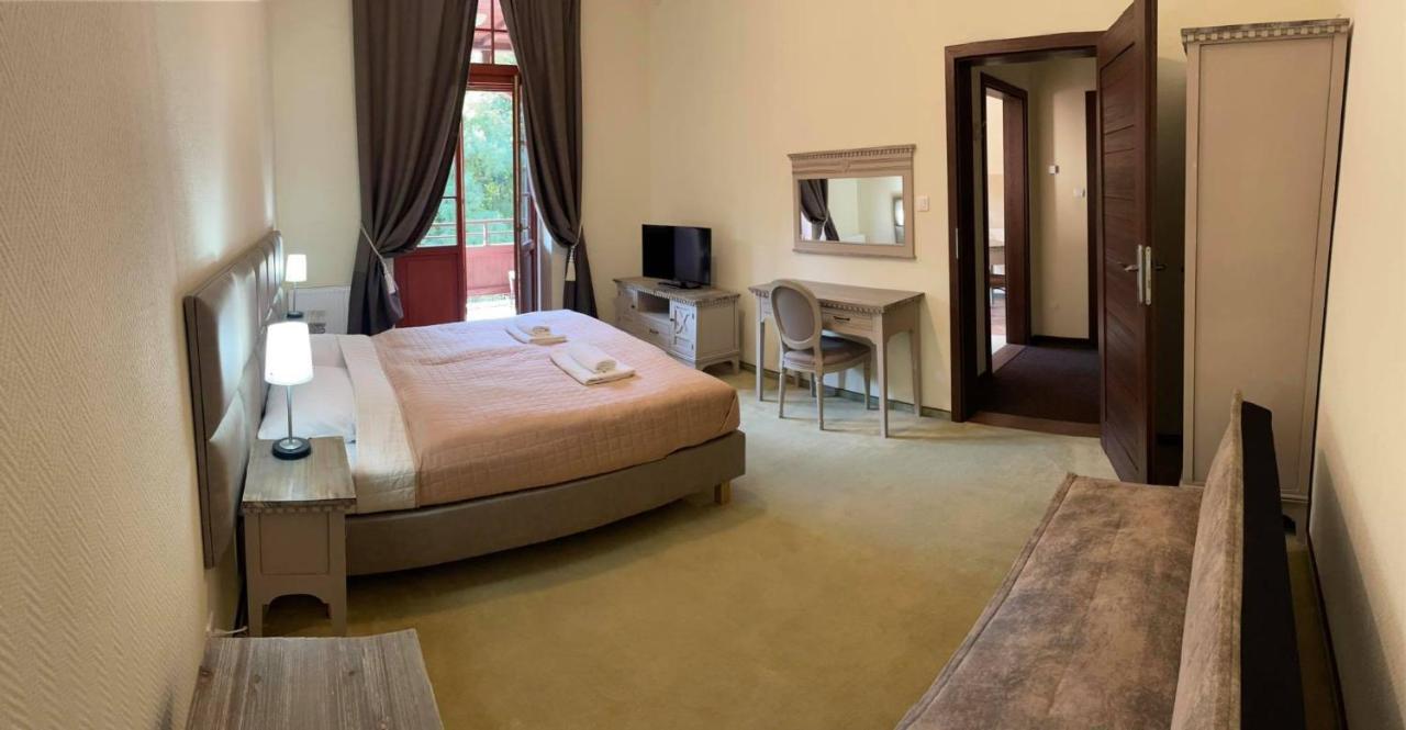 KAISERHOF B&B-Cesarski Dwór, budynek z nutą historii Krynica Morska Exterior foto