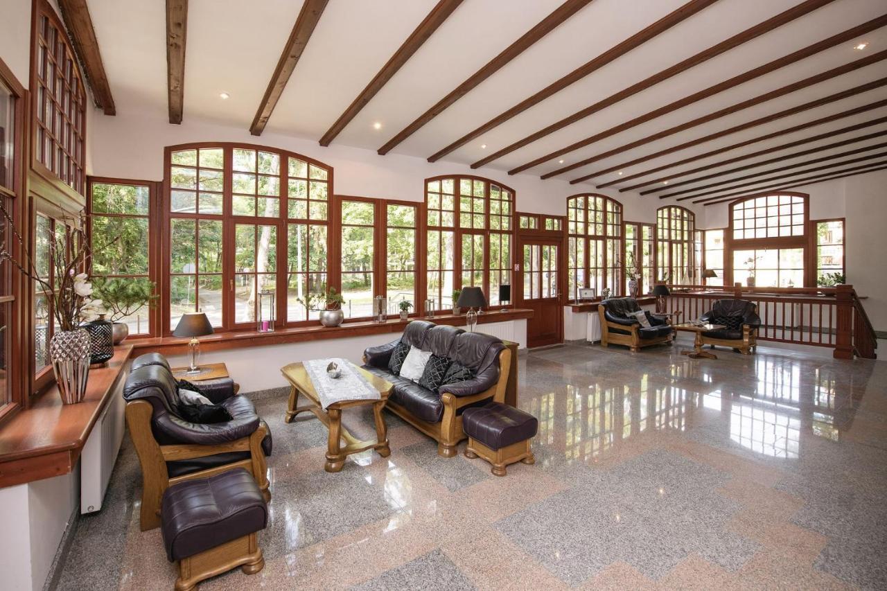 KAISERHOF B&B-Cesarski Dwór, budynek z nutą historii Krynica Morska Exterior foto